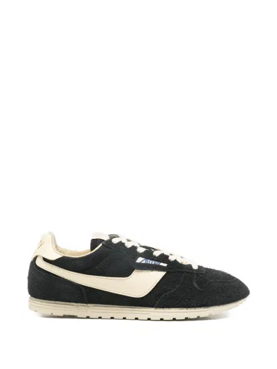 Autry Premium Flat Cotton Sneakers With Padded Comfort In Black