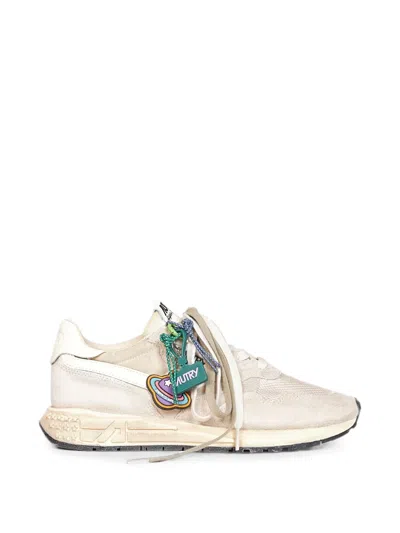 Autry Reelwind Distressed-finish Lace-up Sneakers In Gold