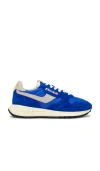 Autry Reelwind Low-top Chunky Sneakers In 白&蓝