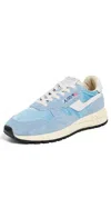 Autry Low Top Sneakers Contrasting Inserts In Blue
