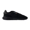 Autry Sneakers  Men Color Black In Black