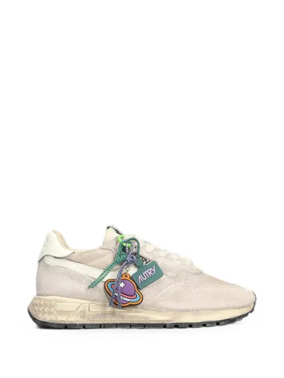 Autry Reelwind Super Vintage Lace-up Sneakers In Neutral