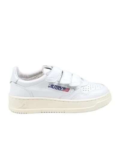 Autry Round-head Casual Shoes In White