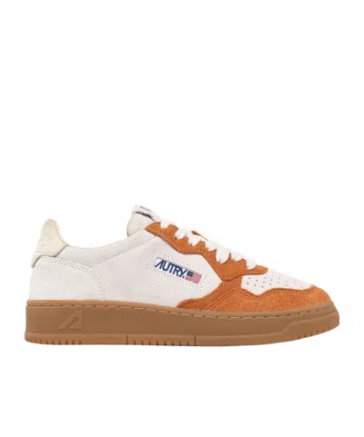 Autry Round Head Low-cut Casual Shoes In White