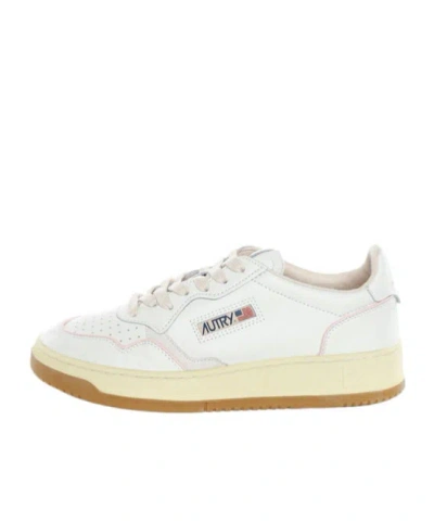 Autry Round Head Low Upper Board Shoes In White