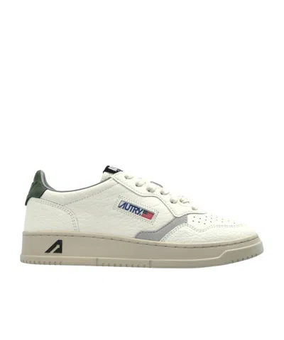 Autry Round Toe Low-top Casual Shoes In White