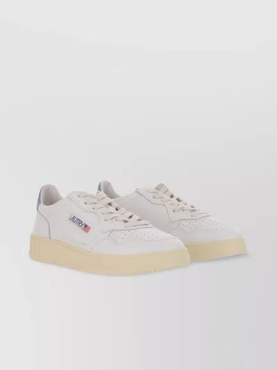 Autry Round Toe Low-top Sneakers In White