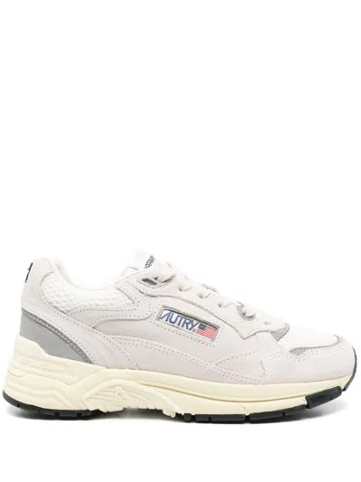 Autry Silver And Black ‘hyperway Low' Sneakers