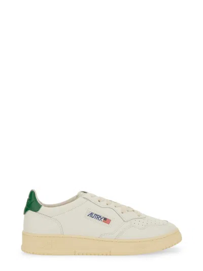Autry Leather Sneakers With Front Lacing And Contrast Heel Tab In White