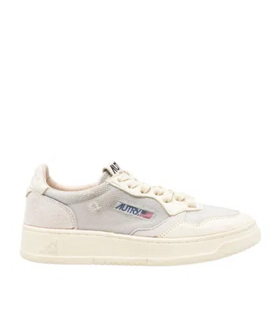 AUTRY AUTRY MEDALIST LOW SUPER VINTAGE SNEAKERS