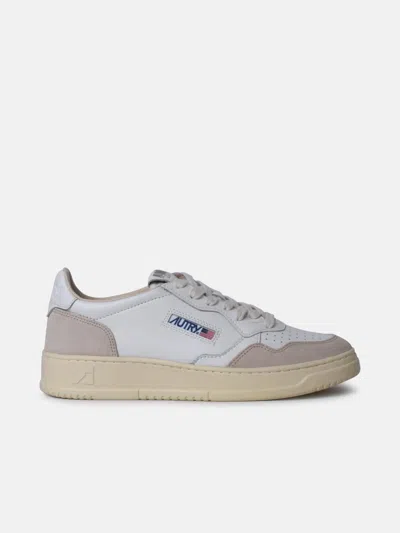 Autry Sneaker Tall. In White