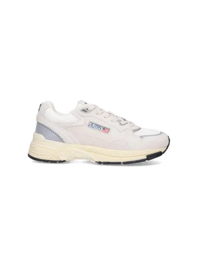 Autry Sneakers Silver In White