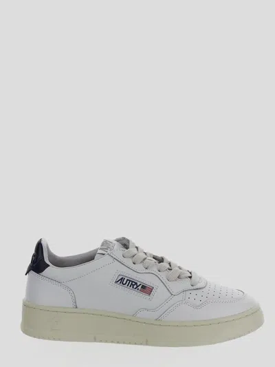 Autry Medalist Sneakers In White