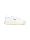 Autry Medalist Low Leather Sneakers In White