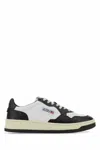 Autry 'medalist' White And Black Low Top Sneakers With Logo Patch