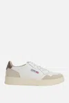 Autry Medalist Low Sneakers In Neutral
