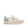 Autry Medalist Low Sneakers Super Vintage In White Rose And Blackboard Leather Shoes In White