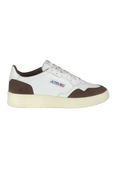 Autry Medalist Low Sneakers In White Leather And Tundra Suede Women