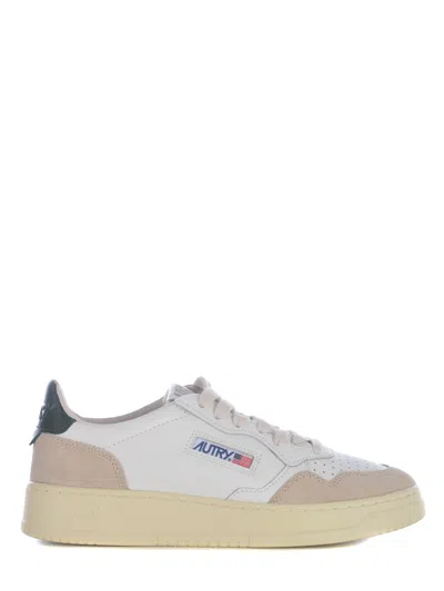 Autry 'medalist' White Low Top Sneakers With Logo Patch On Tongue And Side And Logo Lettering On The Heel In Lt/sd Wht/cvrt