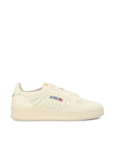 Autry Sneakers In Beige