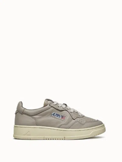 Autry Sneakers In Brown