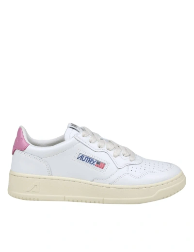 Autry Sneakers In White Leather In Wht/mauve