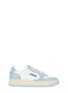 AUTRY 'MEDALIST' WHITE AND LIGHT BLUE LOW TOP SNEAKERS WITH LOGO PATCH IN LEATHER WOMAN