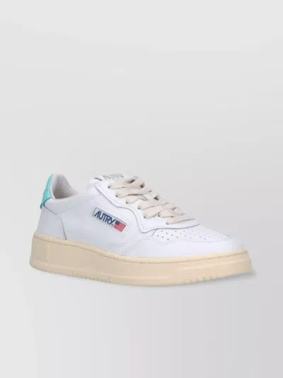 Autry Medalist Low Sneakers In White