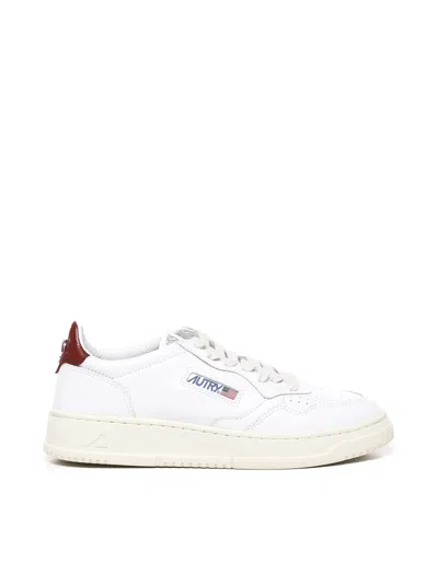 Autry Sneakers Medalist In Cowskin In White, Syrah