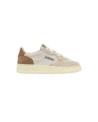 Autry Sneakers Medalist Low Tricolor In Suede Sand/cigar In Multi