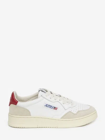 Autry Medalist Leather Sneakers In White