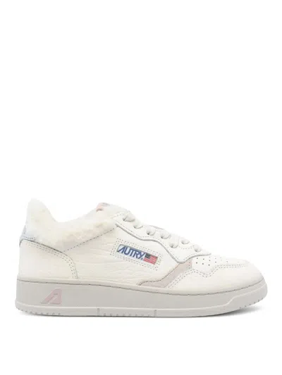 Autry Sneakers Medalist Pelliccia Sintetica In White