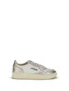 Autry Medalist Low Sneakers In White