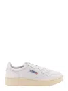 Autry Low Medalist Sneakers In White Leather E Powder E Suede Beige In White