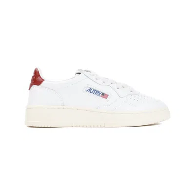 Autry Medalist Leather Sneakers In White