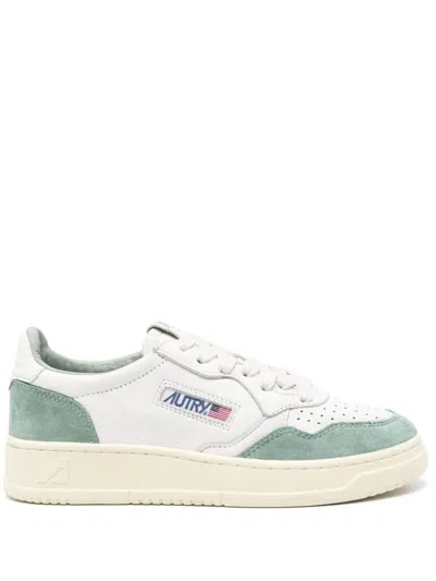 Autry Medalist Leather Sneakers In Wht/mil