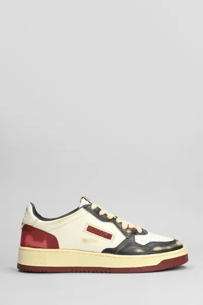 Autry Sup Vint Low Sneakers In White