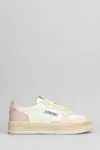 Autry Sup Vint Low Sneakers In White Leather