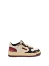 Autry Medalist Low-top Sneakers In Black