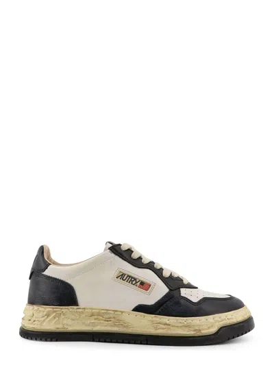 AUTRY SUPER VINTAGE LOW LEATHER SNEAKERS