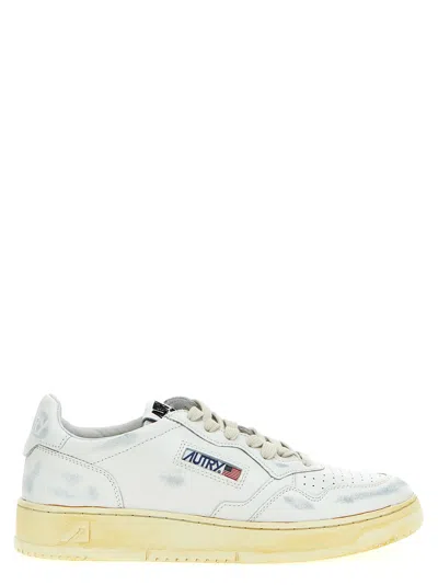 Autry Super Vintage Low Sneakers In White