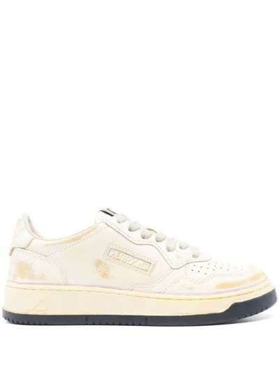 AUTRY AUTRY "SUPER VINTAGE LOW" WOMAN SNEAKERS