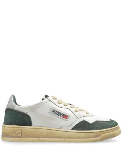 Autry Super Vintage Medallist Low-top Sneakers In White