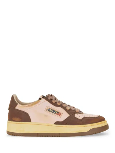 Autry Medalist Low-top Sneakers In Brown
