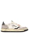 Autry Handcrafted Low-top Sneakers Ankle Padded In White