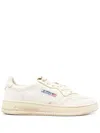 Autry Medalist Super Vintage Low-top Sneakers In Neutrals
