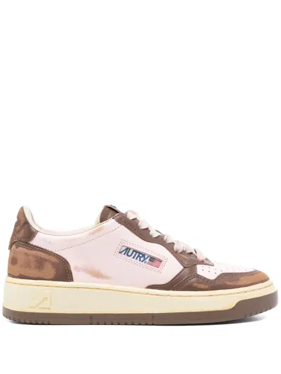 Autry Super Vintage Sneakers In Pink