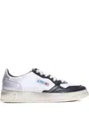 Autry Super Vintage Medalist Sneakers In White