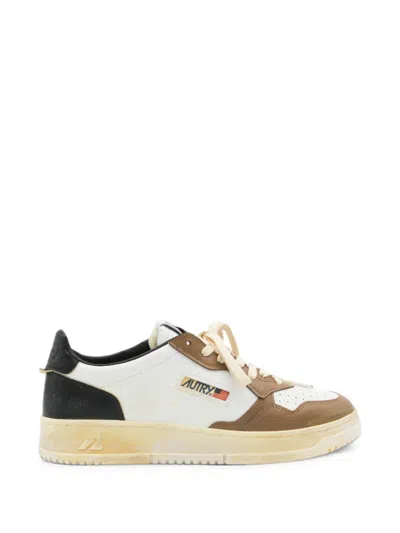 Autry Super Vintage Sneakers In White