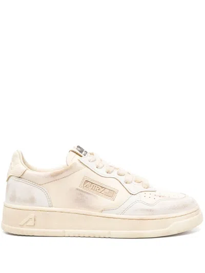 Autry Super Vintage Sneakers In White